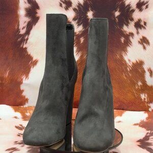 TONY BIANCO AVLA ANKLE BOOTIES